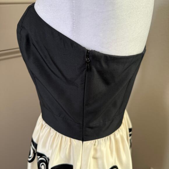 Strapless Silk Floral Rose Cocktail Dress White House Black Market Sz 2 - Picture 5 of 7